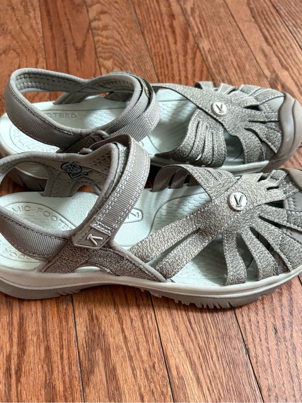 KEEN Women's Rose Sandals Size 8 Color: Brindle/Shitake